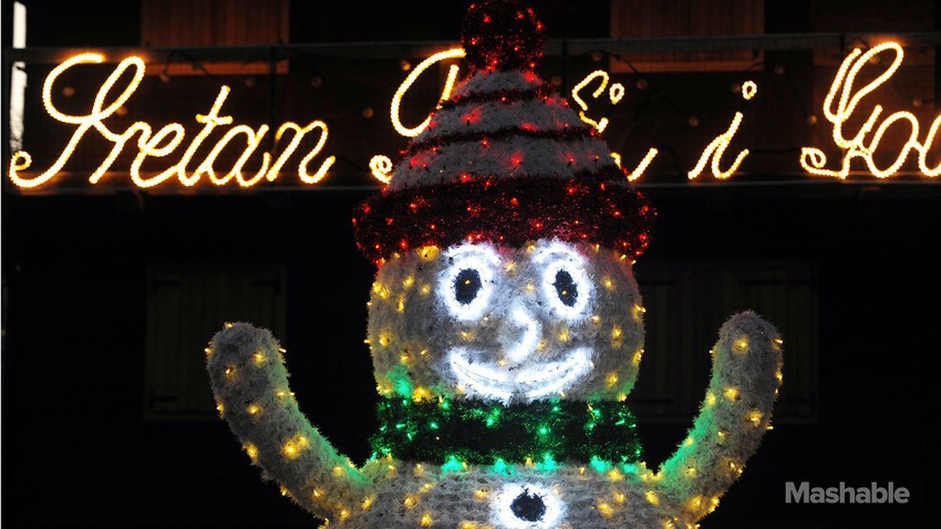 http://mashable.com/2014/12/24/1-5-million-christmas-lights/